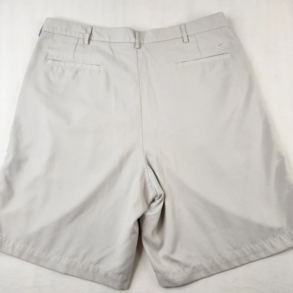 Nike Golf‎ Pleated Shorts Mens 36 Dri-FIT Tan Textured S30701HZT